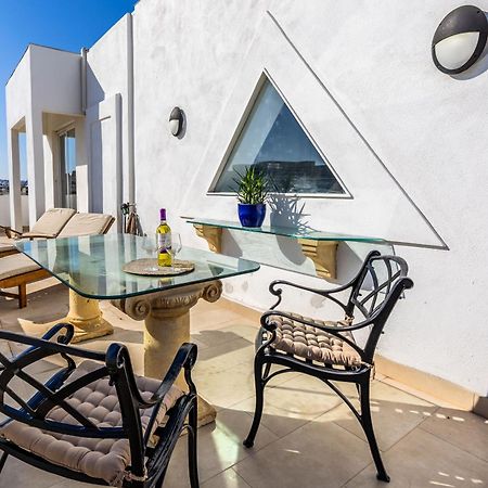 Stunning - Seaview Penthouse 3-Bed + Parking Apartment Слима Екстериор снимка