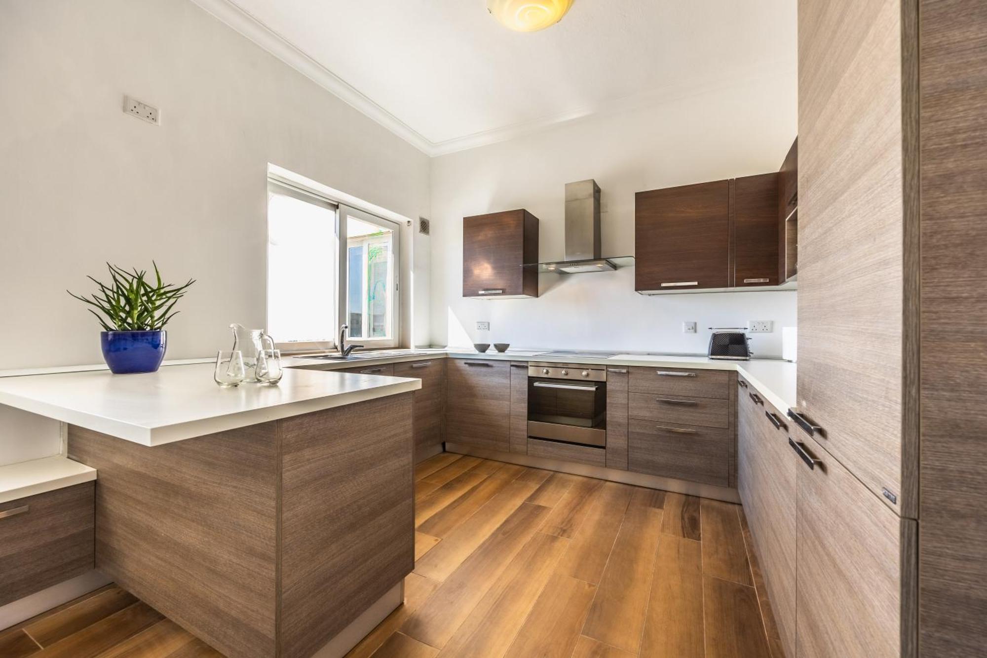 Stunning - Seaview Penthouse 3-Bed + Parking Apartment Слима Екстериор снимка