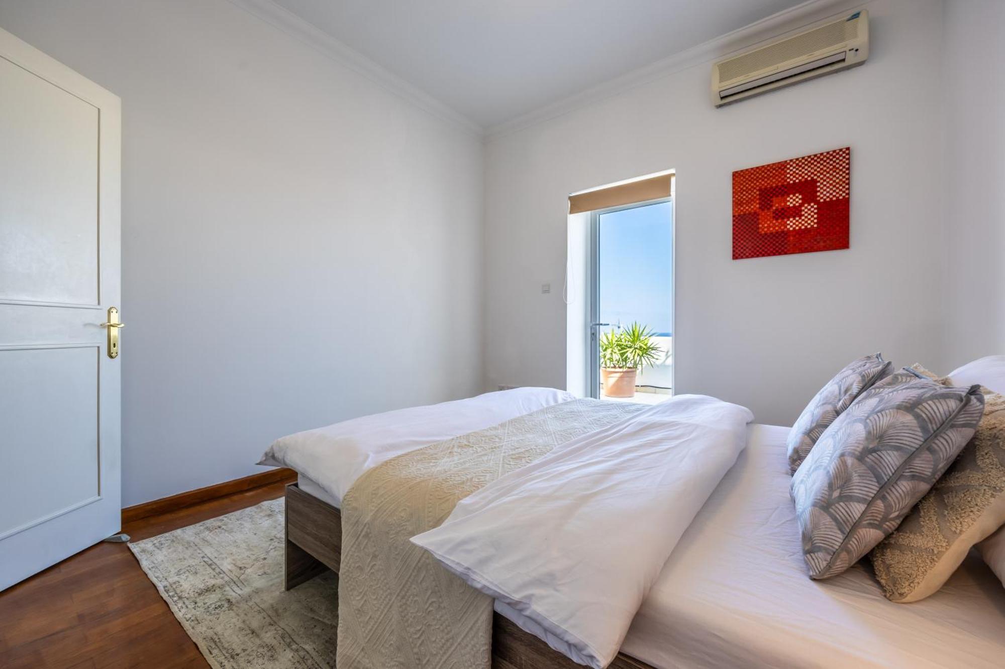 Stunning - Seaview Penthouse 3-Bed + Parking Apartment Слима Екстериор снимка