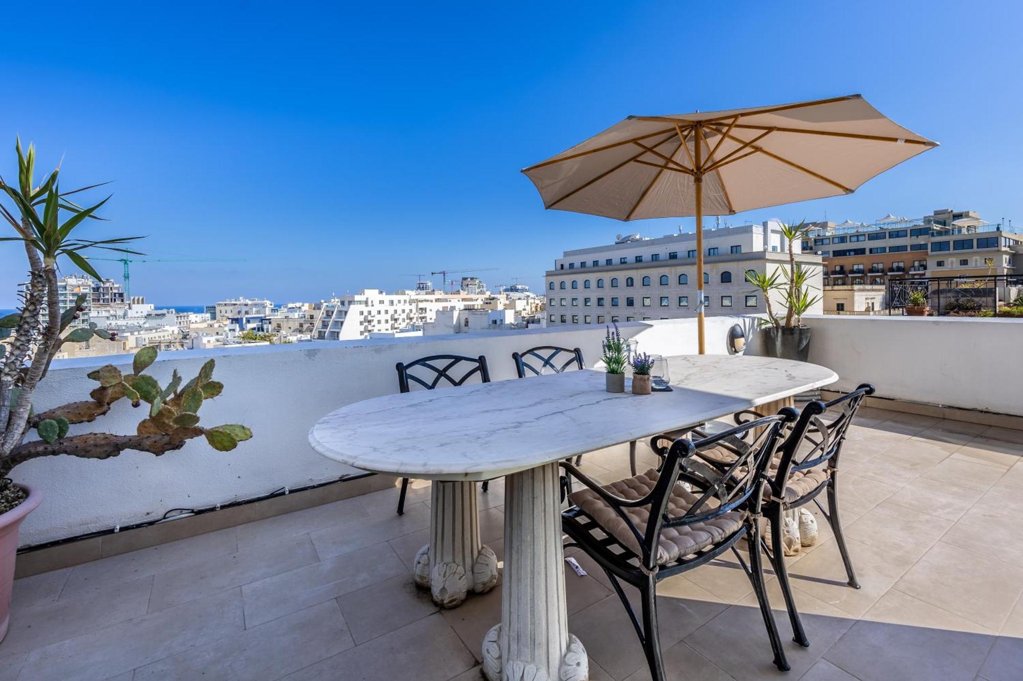 Stunning - Seaview Penthouse 3-Bed + Parking Apartment Слима Екстериор снимка